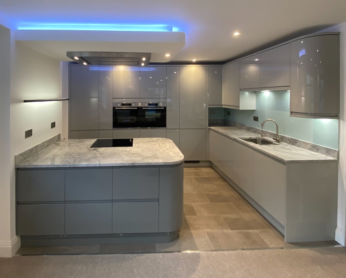 Grey handleless kitchen